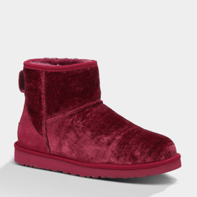 Уггі Classic Velvet Red – елегантність і тепло в одному дизайні