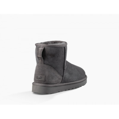 Уггі Men's Classic Mini Grey – зручність і тепло у кожному кроці Уггі Men's Classic Mini Grey – зручність і тепло у кожному кроці
