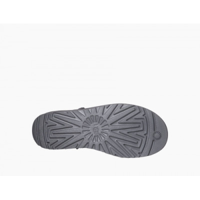Уггі Men's Classic Mini Grey – зручність і тепло у кожному кроці Уггі Men's Classic Mini Grey – зручність і тепло у кожному кроці