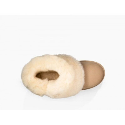 Уггі Bailey Button II Sand – натуральна овчина та зручність