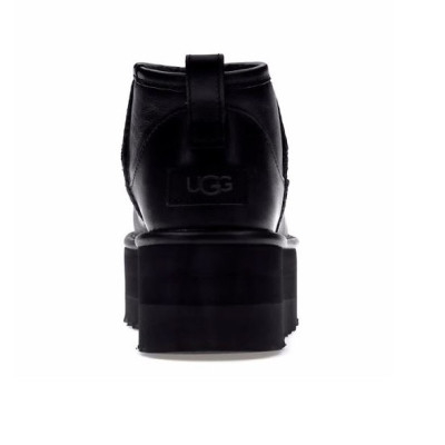 Уггі Classic II Ultra Mini Platform Metallic Black – трендовий дизайн і комфорт Уггі Classic II Ultra Mini Platform Metallic Black – трендовий дизайн і комфорт