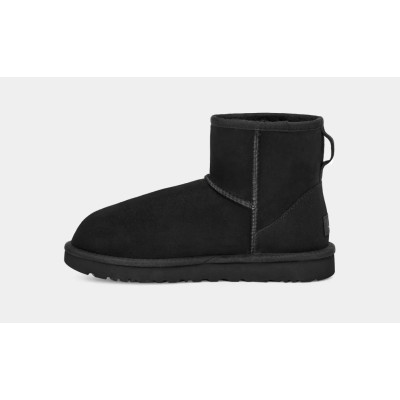 Угги Classic II Mini Black – классика в минимальном формате Угги Classic II Mini Black – классика в минимальном формате