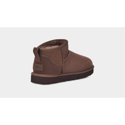 Уггі Classic II Ultra Mini Chocolate – зручність у кожному кроці Уггі Classic II Ultra Mini Chocolate – зручність у кожному кроці