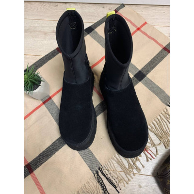Уггі Classic Dipper Boot чорні (Black) 1144031 (пара з вітрини) Уггі Classic Dipper Boot чорні (Black) 1144031 (пара з вітрини)