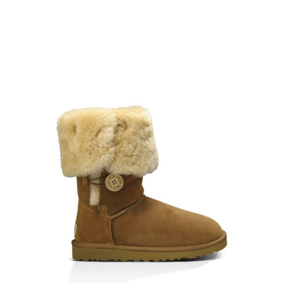 Уггі Bailey Button Triplet II Chestnut – елегантність із ґудзиками